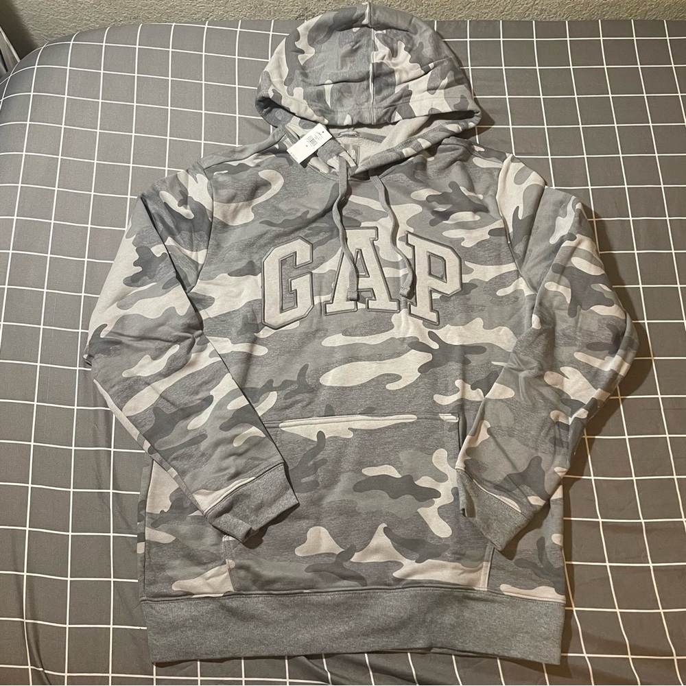 NWT GAP Arch Classic Logo Hoodie Grey Camouflage Hoodie Sweatshirt Men’s Med Lrg